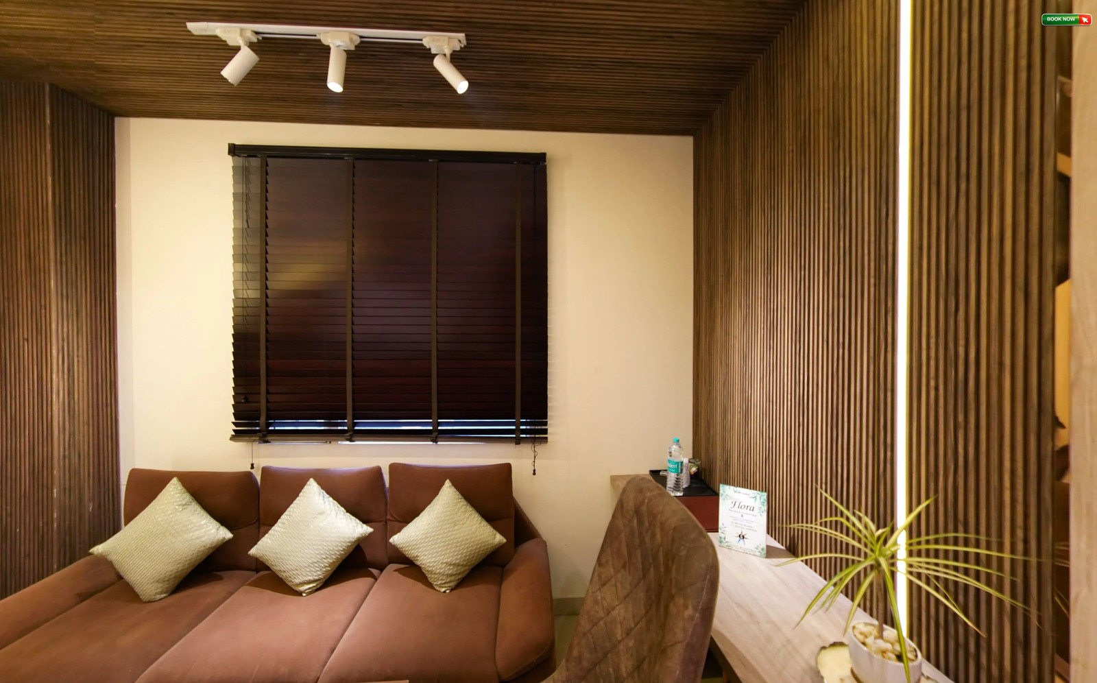 Classic Room sitting area Hotel Flora Haridwar