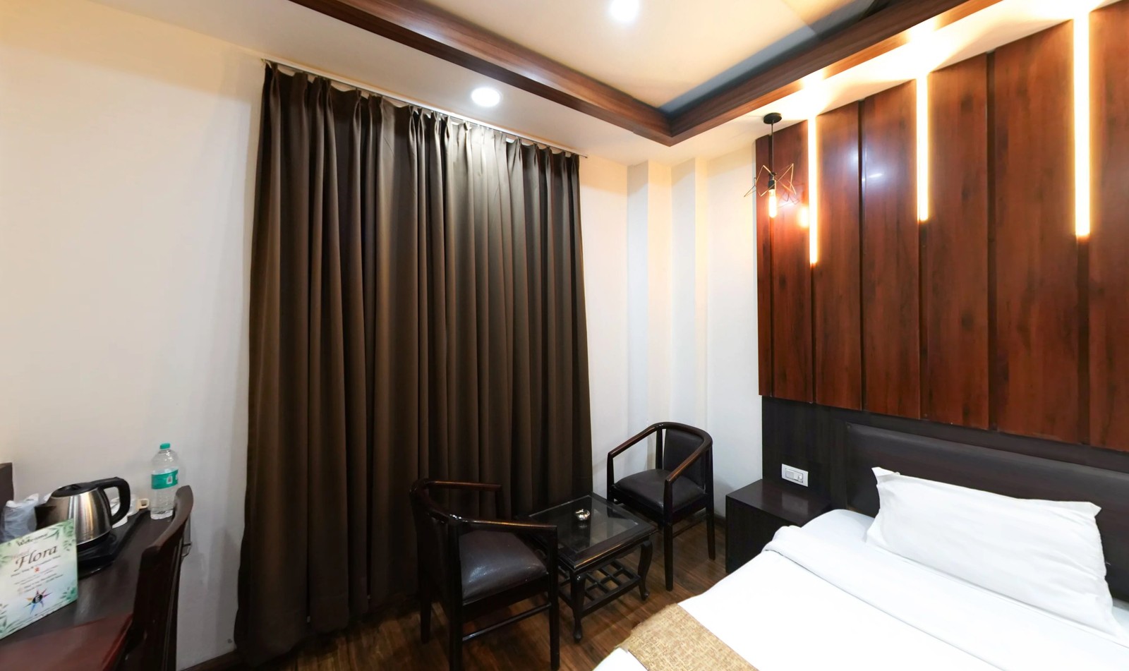 Executive Room interior Hotel Flora Haridwar