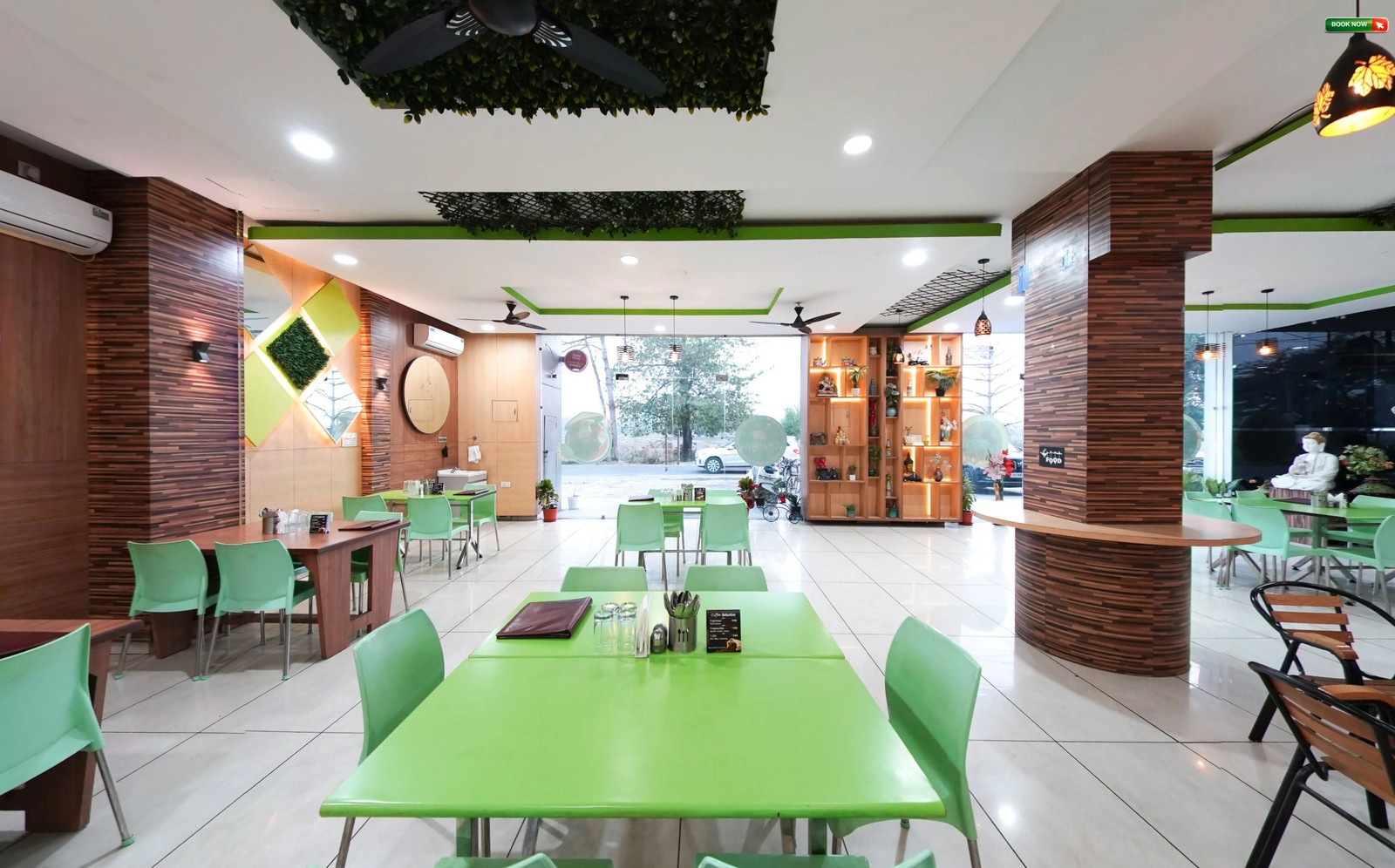 Restaurant Ambience